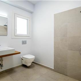 4 bedroom villa with pool and sea view in Perithia, Corfu, sleeps 9